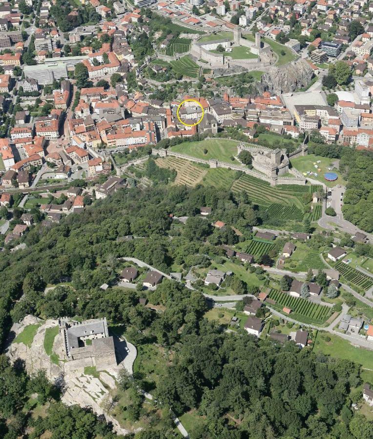 Апартаменты Bellinzona Piazza Collegiata Экстерьер фото